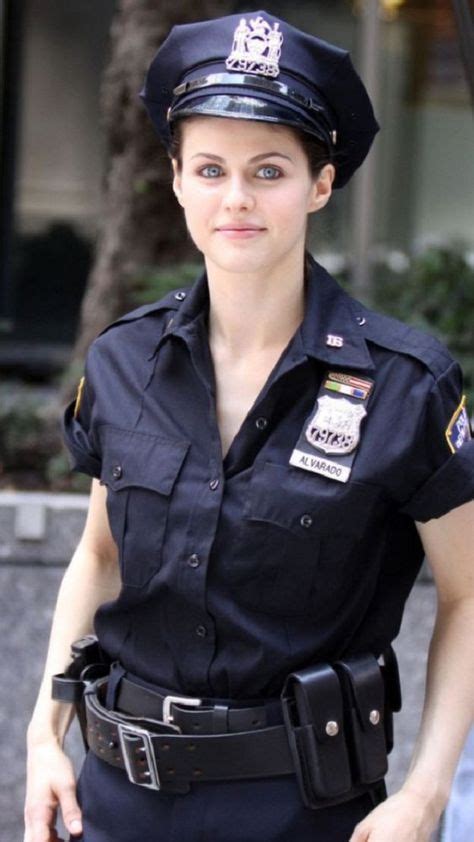 43 Police Women From Around The World Ideas Police Women Military