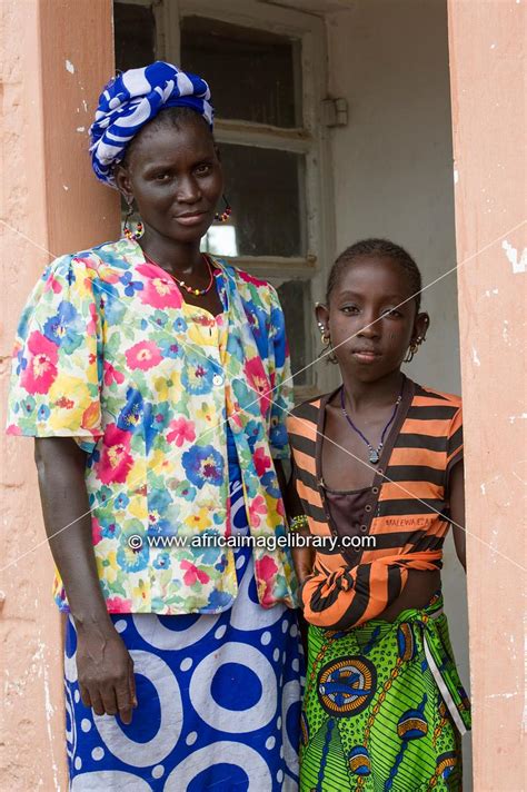 Photos And Pictures Of Fula Woman And Girl The Gambia The Africa Image Library