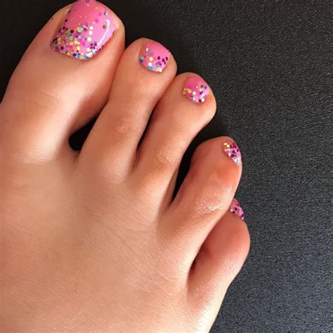 Adorable Toe Nail Designs For Summer