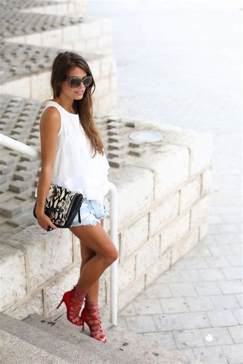 17 Cool And Casual Denim Shorts Outfit Ideas For Hot Summer Days Part 2