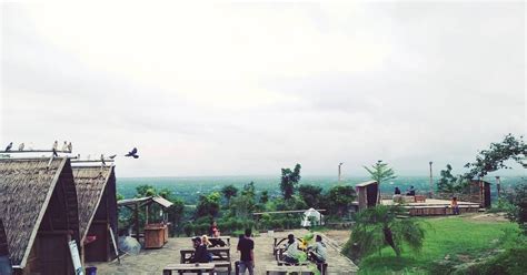Dengan latar waduk jatiluhur dan perbukan disisinya menjadinya sebagai tempat wisata yang eksotis. Harga Tiket Masuk Wisata Puncak Sosok 2020 - Wisata Mantap