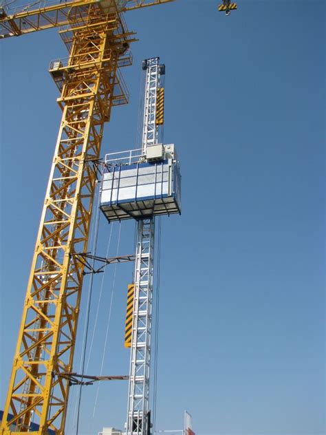 Konstruksi Barang Hoist Elevator Untuk Bangunan Scaffold Hoist