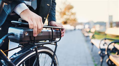 Many people even prefer these bikes to cars. Tips voor veilig gebruik van een e-bike accu - Radar - het ...