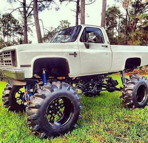 Chevy Trucks Lifted Mudding