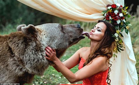 Russian Couple Invite Grizzly Bear To Be A Part Of Their Wedding