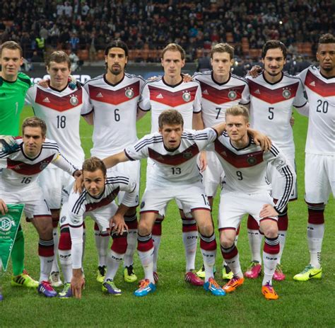 Leon goretzka rettet deutschland vor dem. Freundschaftsspiel: Deutschland vs. Chile live im Ticker ...
