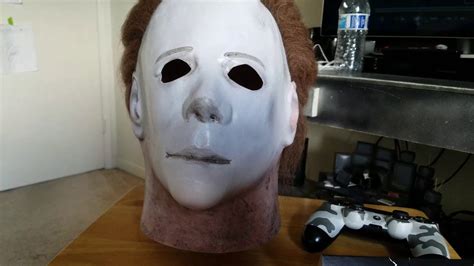 Halloween II Michael Myers Mask By Trick R' Treat Studios Review! - YouTube