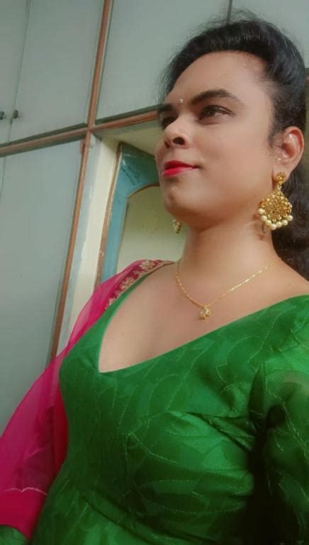 Hot And Romantic Shemale Gayathri Chowdary Hyderabad