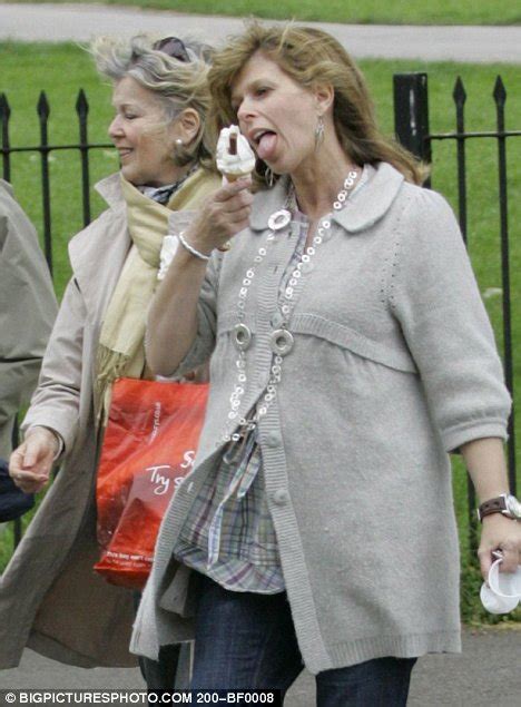 Kate Garraways Got Pregnancy Licked As She Enjoys An Ice Cream On A