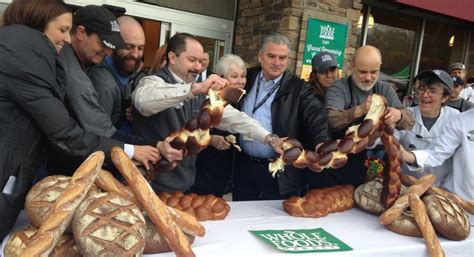 Whole Foods Breaks Bread In Cary At Grand Opening Food Cary