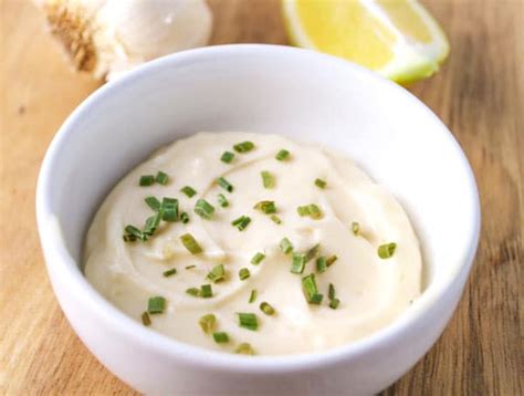 How To Make 5 Minute Garlic Aioli Tastefulventure