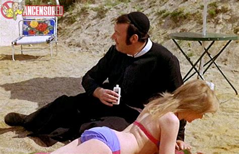 Carol Hawkins Nuda Anni In Carry On Abroad 29400 Hot Sex Picture