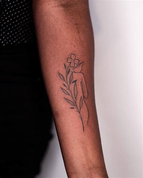 Blog Dedicated To Tattoos On Brown Skin Small Tattoos Tattoos Afro