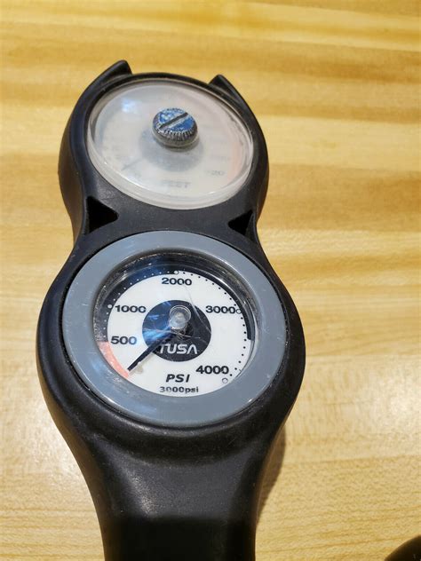 Tusa 3 Gauge Scuba Console Spg Depth Gauge Compass