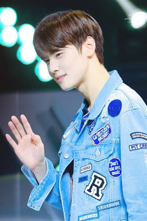 He is a member of the boy group astro and a former member of the project group s.o.u.l. #Eunwoo #Astro | Cha eun woo astro, Cha eun woo, Eun woo astro