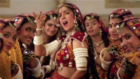 Neena Gupta Recalls How Saroj Khan Made Dance Steps Of Choli Ke Peeche