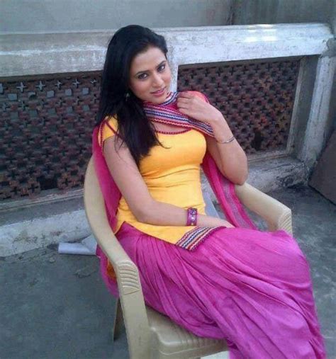 Tibba Sultanpur Girl Mobile Number Kareena Single Ladies Phone