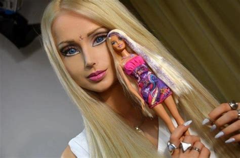 Human Barbie Strives To Live Just Off Light And Air Ny Daily News