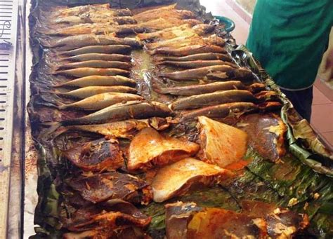 #4 medan ikan bakar melaka serkam # 5 seri muara alai hj.nasir ikan bakar alamat: 5 Lokasi Makan Tengahari Yang Best Di Kawasan MITC Ayer ...