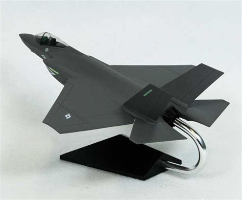 Lockheed Martin F 35a Lightning Ii Carrier Version Usn 148 Scale Model