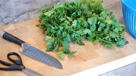 Watch This Tiktok Hack Shows You How To Strip Herbs Off Their Stems