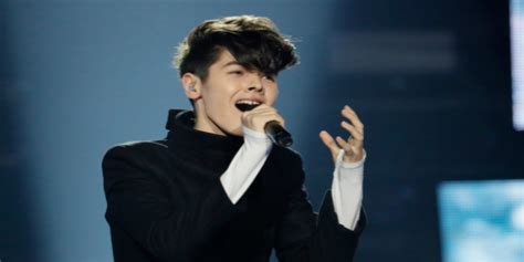bulgaria s eurovision singer lands in mess over crimea balkan insight