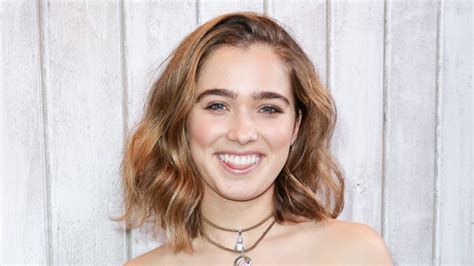 ‘the Edge Of Seventeens Haley Lu Richardson On Making It In Hollywood