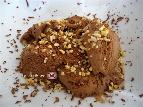 100% vegano e al delizioso sapore di cioccolato! Gelato al cioccolato senza gelatiera | Gelato al ...
