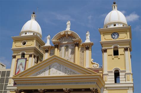 Basilica De La Virgen De Chiquinquirá Maracaibo Venezuela Taj Mahal
