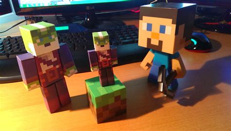 Kreative ideen für fensterbilder, eierbecher und häkelhasen. Bastelt euren Minecraft-Charakter! | Forum | Cube-Nation.de