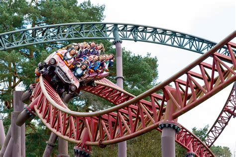 16 Best Theme Parks In The Uk The Top Adventure Attraction Resorts