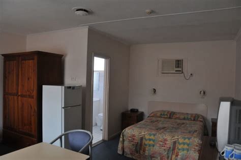 All money raised by the store goes to the cancer council and helps to fight against cancer. Upgrades at Greenhill Lodge and Flinders Lodge in Adelaide ...