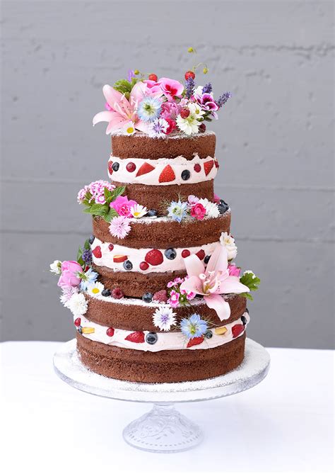 Schöne naked cakes für Hochzeit