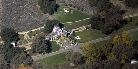 Neverland La Famosa Villa Di Michael Jackson In California è Stata