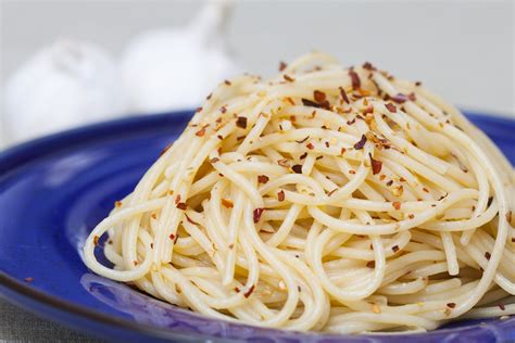 Spaghetti Aglio Olio E Peperoncino Un Primo Di Pasta Classico E Veloce