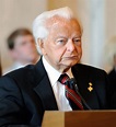 After illness, 91-year-old Byrd returns to Senate