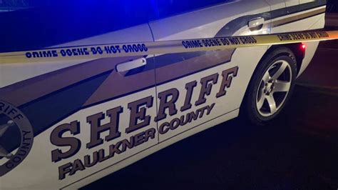 Faulkner County Sheriff's Office investigating shooting that left teen