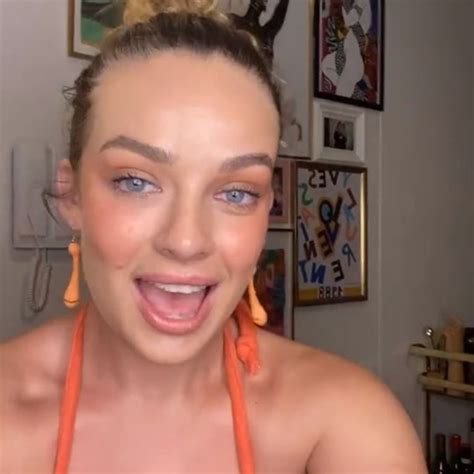 The Bachelors Abbie Chatfield Launches Sex Toy In X Rated Instagram Live News Com Au