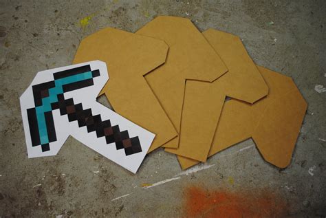 Minecraft Pickaxe 5 And 45 Minutes 5 Steps Instructables