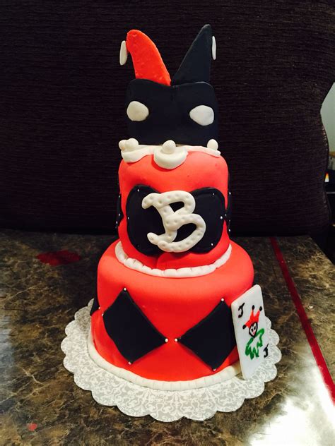 Best harley quinn birthday cake from harley quinn cake cake by ennpasta cakesdecor. Pin on Holidays & Parties