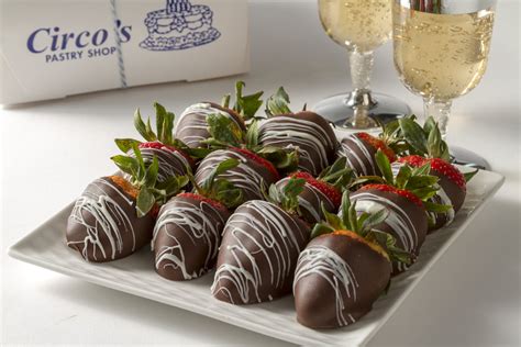 Chocolate Covered Strawberries 1 Lb Box For Local Delivery Or Curbsid