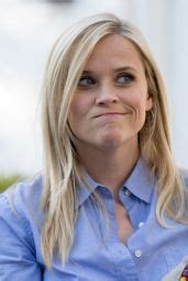 Reese Witherspoon Home Again Photos And Posters Celebmafia
