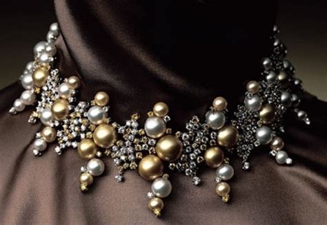 Few Popular Pearl Necklace Styles That Are Popular Worldwide Genki Store