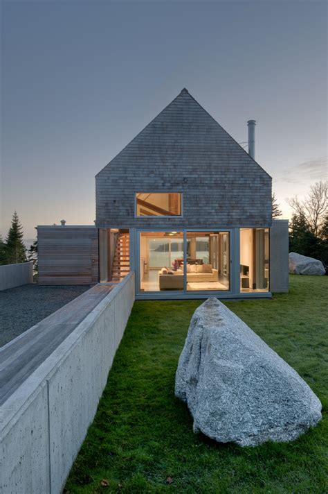 Modern Courtyard House In Prospect Nova Scotia