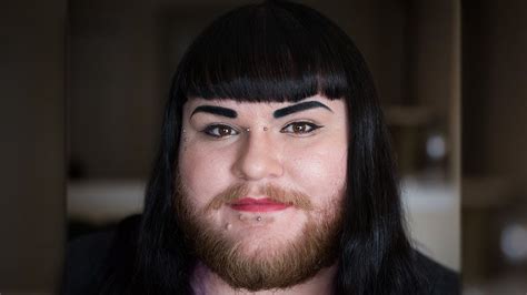 Bearded Woman Proves Hairy Isnt Scary Shake My Beauty Gentnews