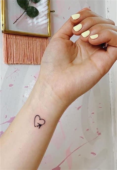 30 Adorable Small Heart Tattoo Designs For Women To Celebrate