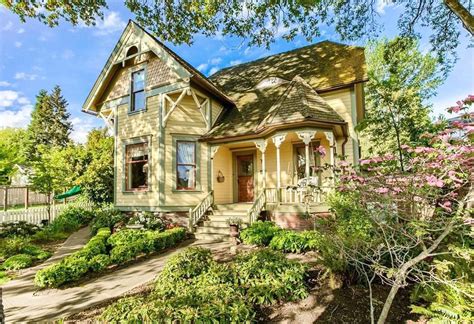 Yellow Victorian Cottage Ashland Oregon Circa Circahouses On