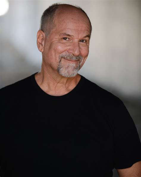 John Kapelos