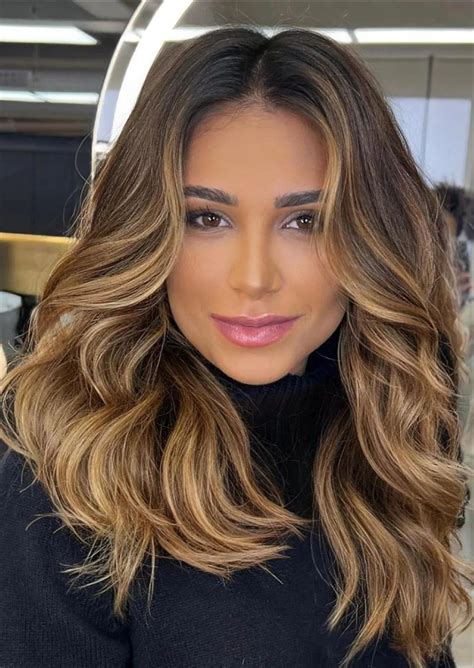 52 Stunning Shoulder Length Haircuts With Layers For Women In 2023