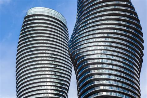 Toronto Canada November 21 2018 Twin Towers Of Absolute Con